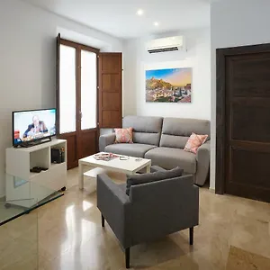 El Duque Apartment Granada